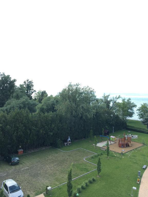 Cuki Apartmanok Siófok Exteriér fotografie